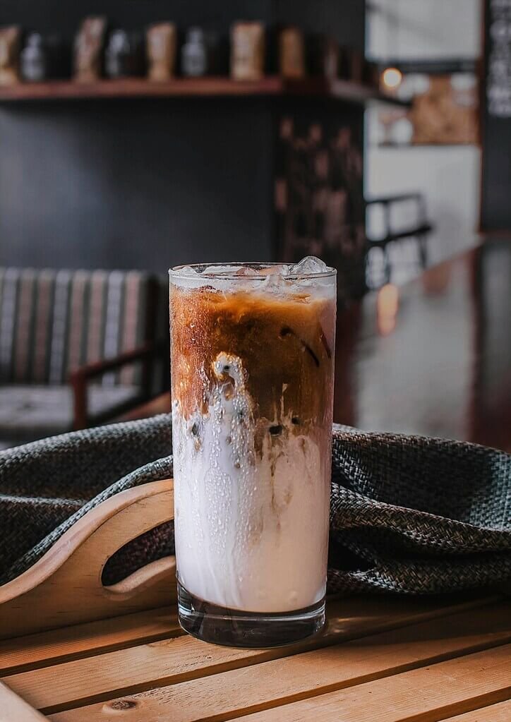 iced latte summer coffee drinks.