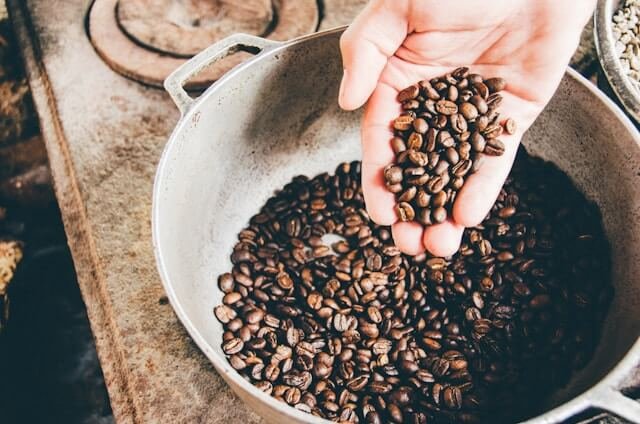 how to dry coffee grounds