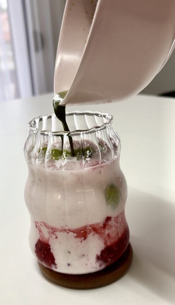 iced raspberry matcha latte recipe