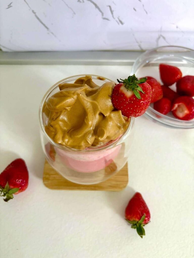 strawberry dalgona coffee recipe