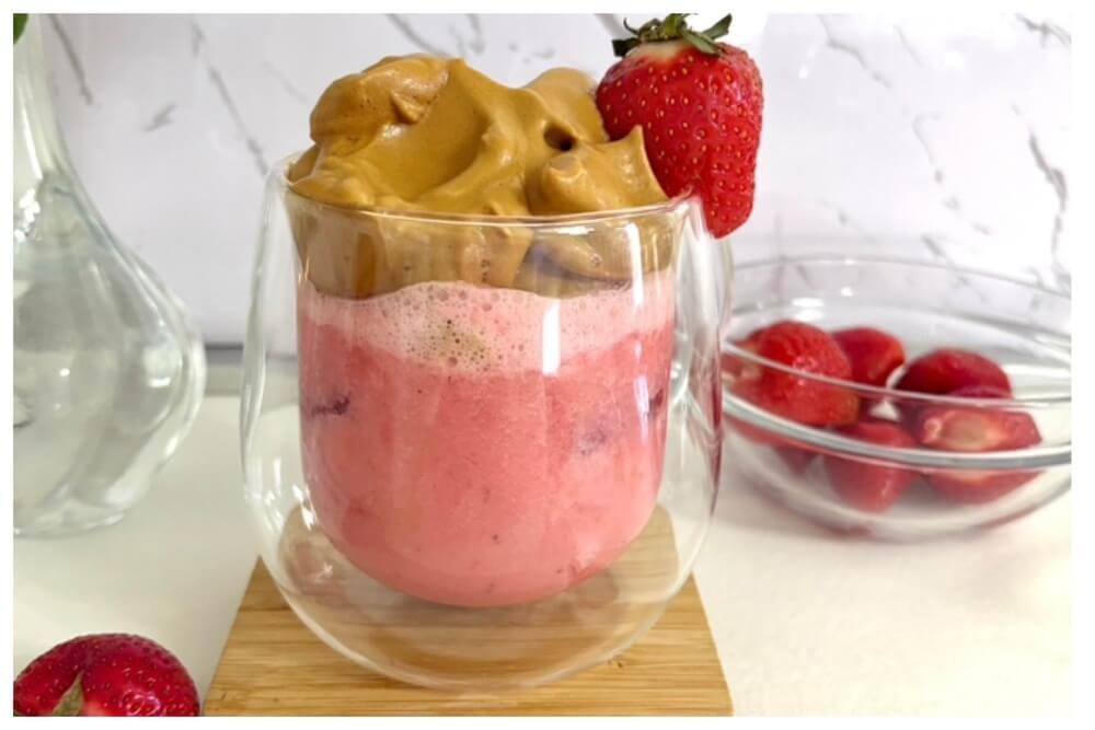 strawberry dalgona coffee recipe