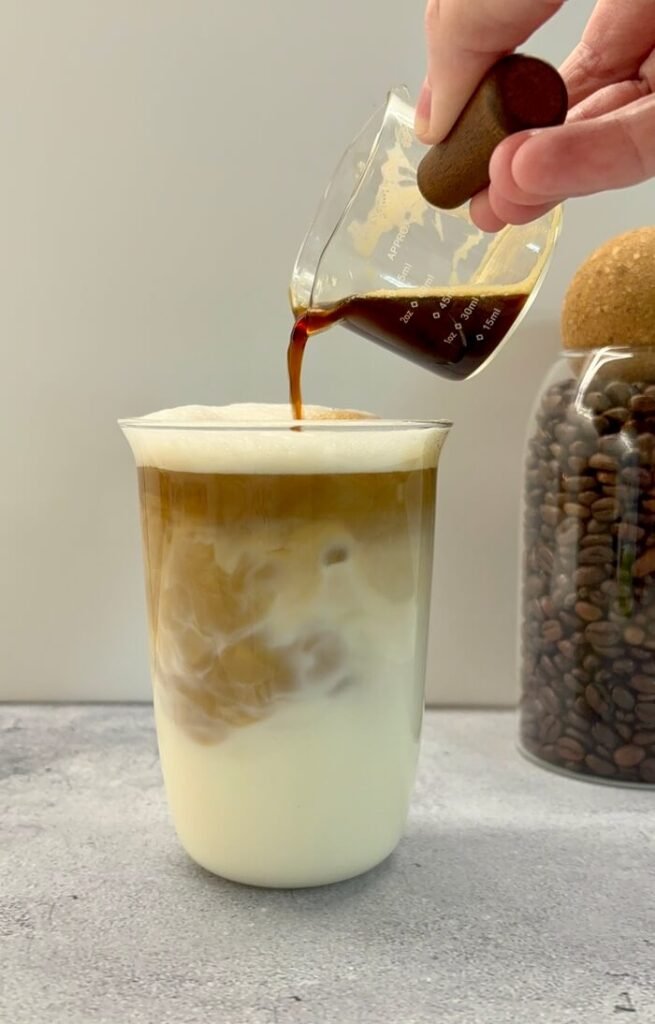 starbucks iced vanilla latte