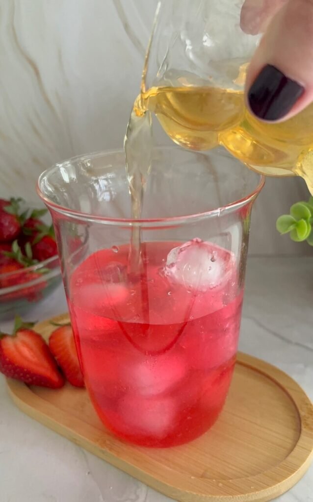 strawbery acai refresher recipe