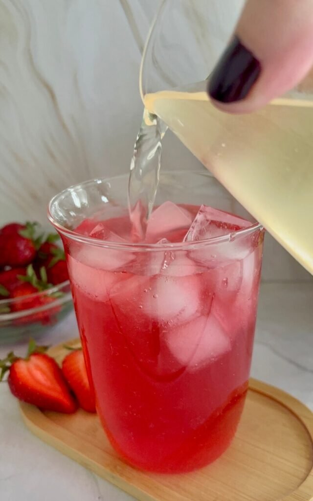 strawbery acai refresher recipe