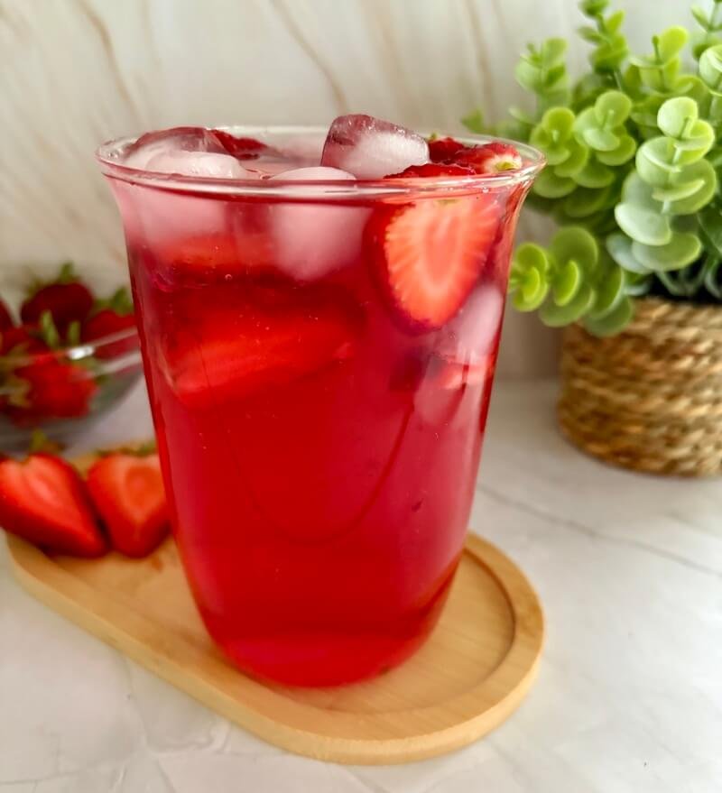 strawbery acai refresher recipe