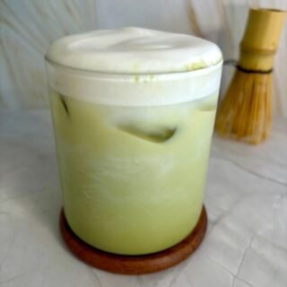 iced vanilla matcha latte