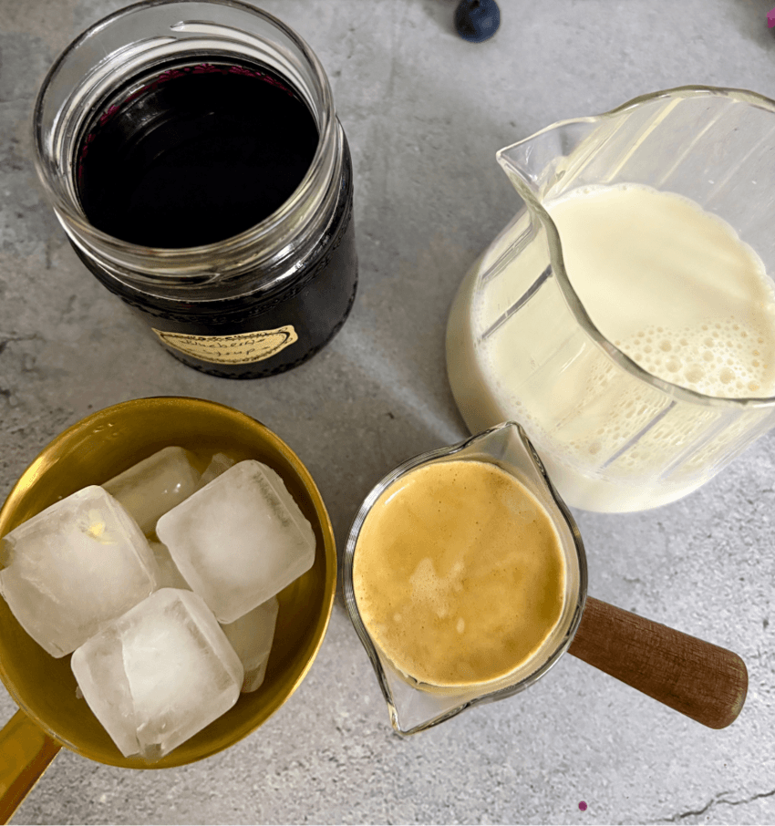 iced blueberry latte recipe 
