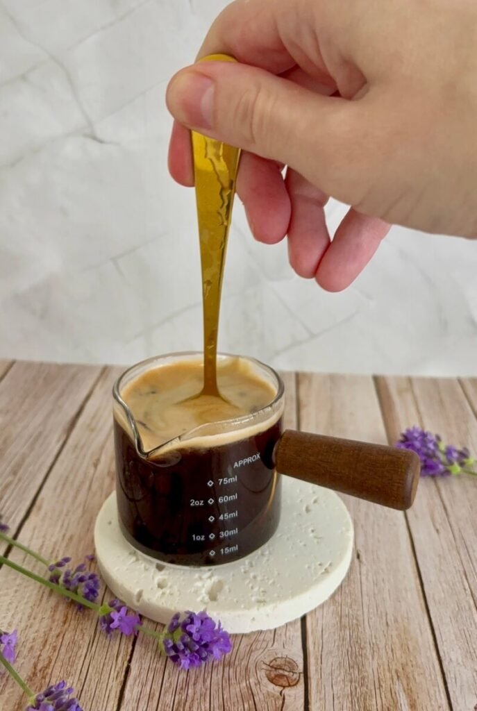 iced lavender oatmilk latte recipe